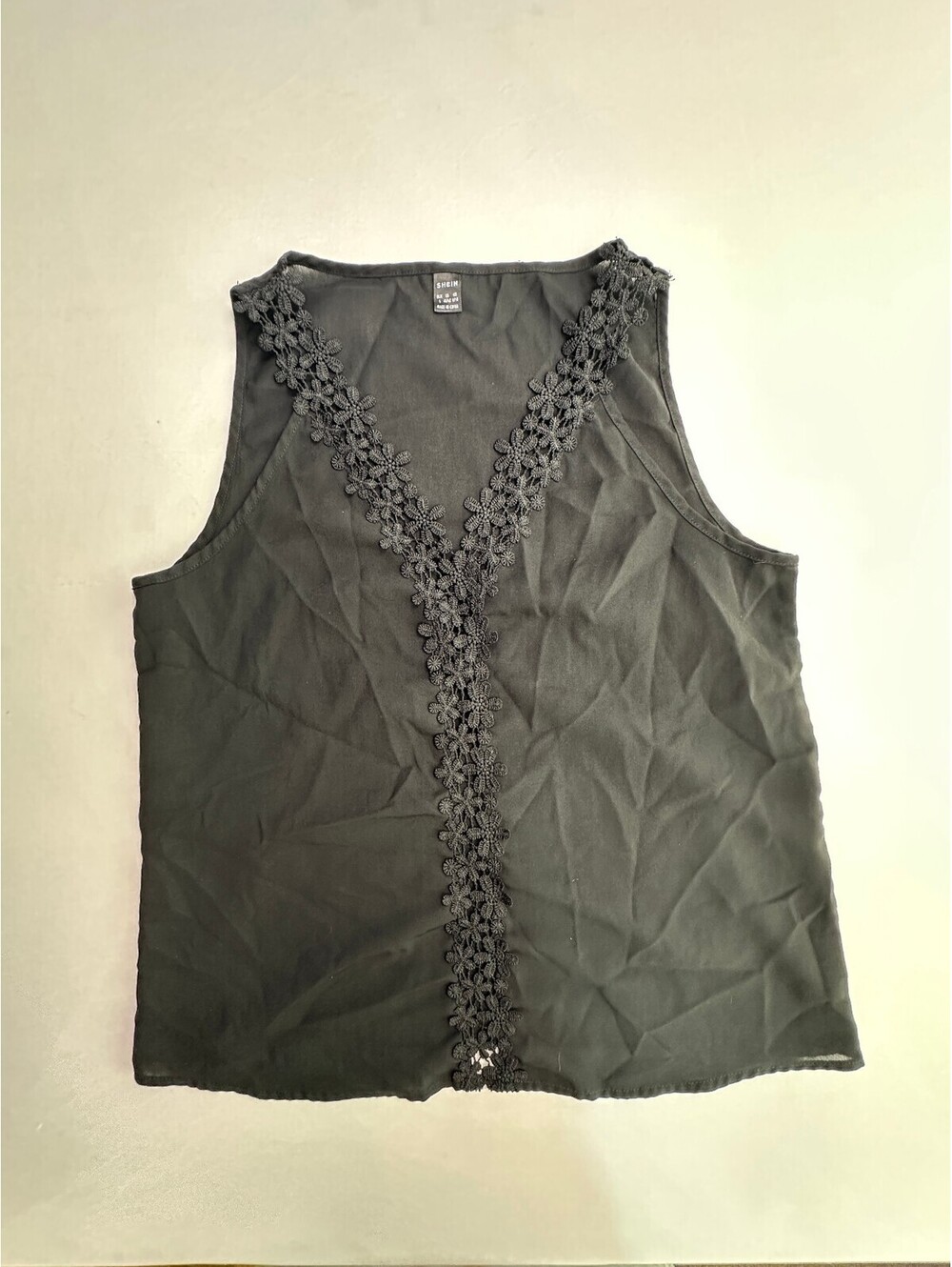 SHEIN Black Floral Lace V-Neck Sleeveless Blouse L